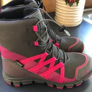 Girls North Face Winter Boots